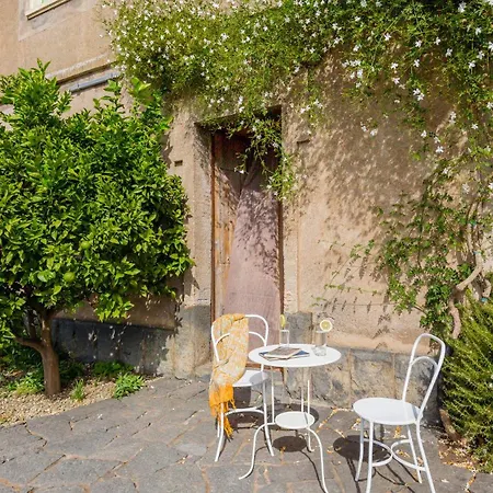 Sciaraviva Farm stay Ragalna